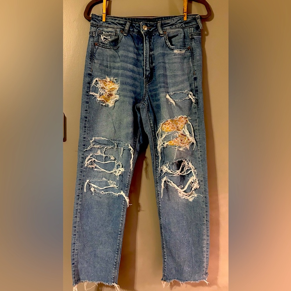 American Eagle Mom Straight Jean